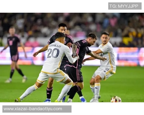 迈阿密短短3分钟内连失两球古铁雷斯远射惊艳全场 迈阿密短短3分钟内连失两球古铁雷斯远射惊艳全场